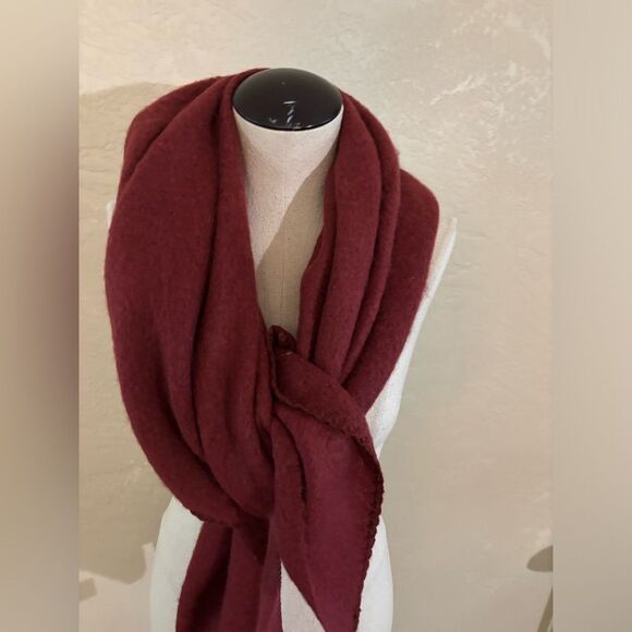 New Cotton-On Burgundy Scarf - Picture 1 of 9